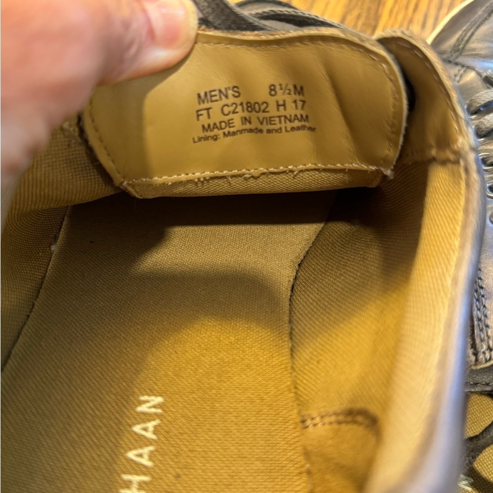 Men's Cole Haan Leather Casual Shoes - Picture 4 of 4